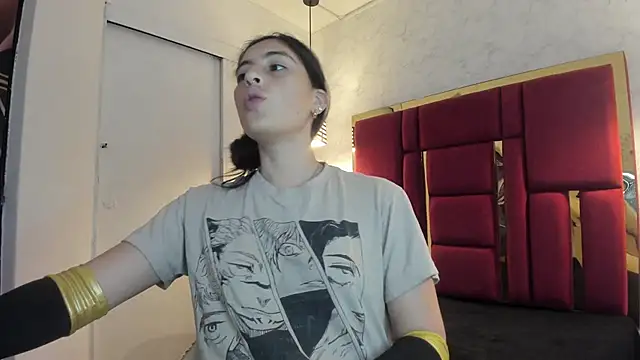 moon winy online show from November 2025 11:59:01 AM