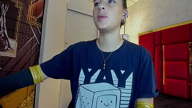 moon winy online show from November 2025 11:25:02 AM