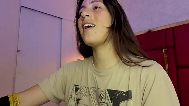 Snapshot of moon_winy chatting on February 2026 12:11:01 PM moon winy online show from February 2026 12:11:01 PM