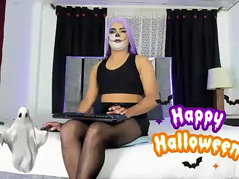 IvettePetit online show from October 2025 12:51:02 AM