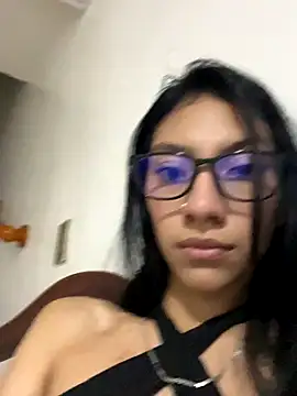 Snapshot of Swet_scarlet chatting on October 2025 01:06:02 AM Swet scarlet online show from October 2025 01:06:02 AM