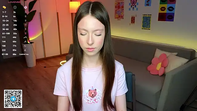 Yasmin Kass online show from April 2026 07:26:02 AM