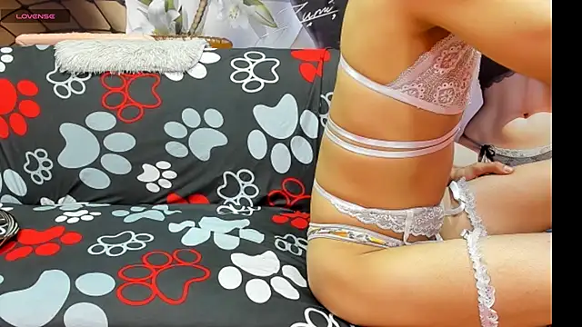 wild-cat-hot online show from October 2025 10:50:01 PM