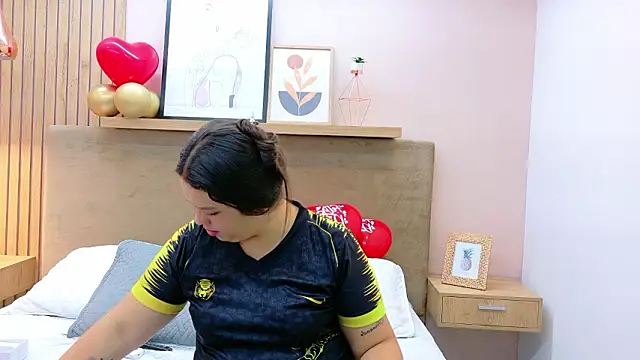 Tessa Stone online show from February 2026 03:51:01 AM