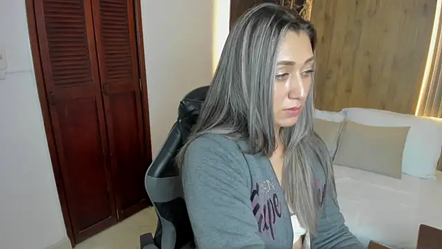Snapshot of karlyy_ chatting on January 2026 12:31:02 PM karlyy online show from January 2026 12:31:02 PM