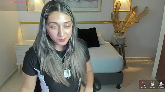 Snapshot of karlyy_ chatting on January 2026 07:31:02 PM karlyy online show from January 2026 07:31:02 PM