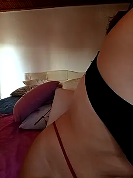 miamia21 online show from December 2025 01:37:01 PM