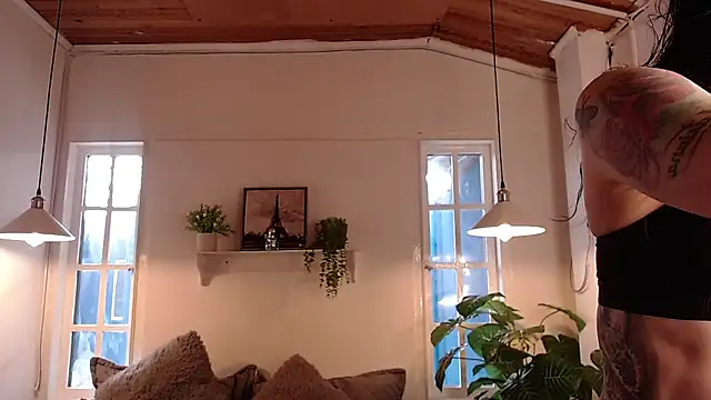 Snapshot of liafaith chatting on November 2025 01:43:01 PM liafaith online show from November 2025 01:43:01 PM