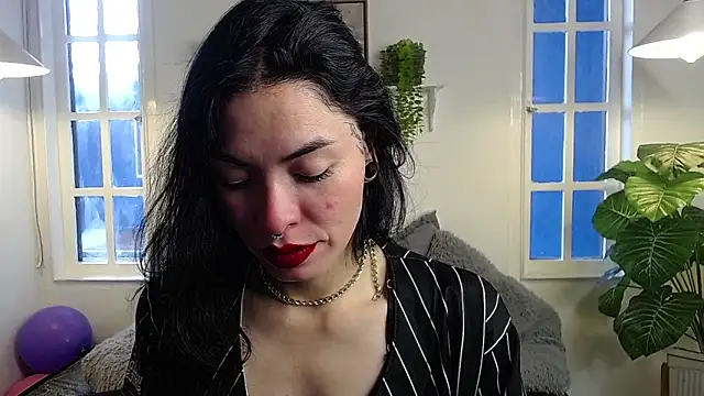 Snapshot of liafaith chatting on November 2025 01:59:01 PM liafaith online show from November 2025 01:59:01 PM