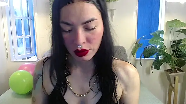 Snapshot of liafaith chatting on November 2025 01:59:02 PM liafaith online show from November 2025 01:59:02 PM