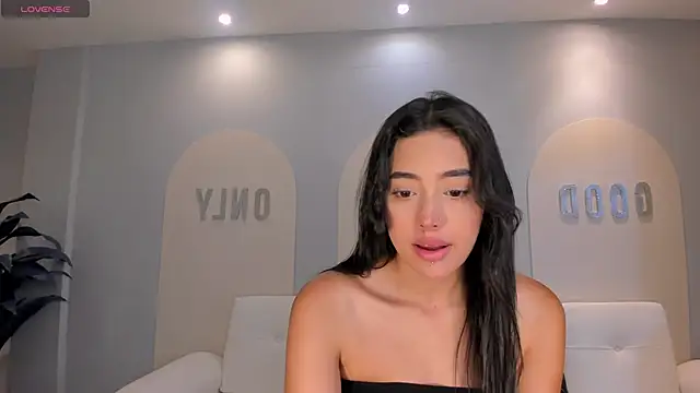 ScarlettBlaze  online show from March 2026 12:07:02 PM