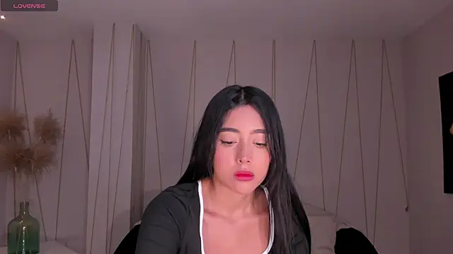 ScarlettBlaze  online show from April 2026 12:10:01 PM