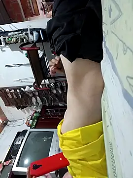 Snapshot of Tred322david chatting on December 2025 03:21:02 PM Tred322david online show from December 2025 03:21:02 PM