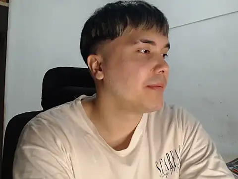CuteAlexBoy online show from May 2026 06:49:02 PM