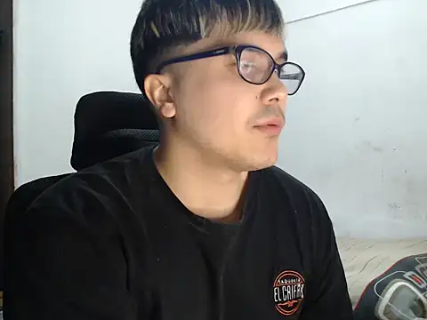 CuteAlexBoy online show from May 2026 10:13:01 PM