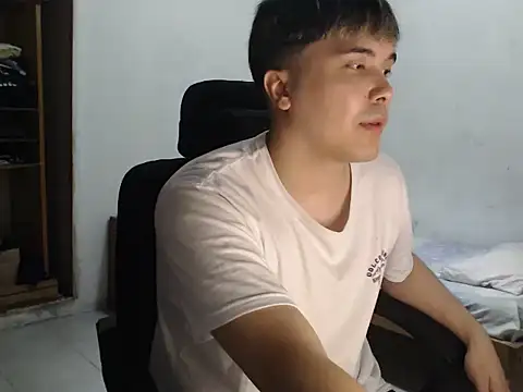 Snapshot of CuteAlexBoy chatting on February 2026 05:34:01 PM CuteAlexBoy online show from February 2026 05:34:01 PM