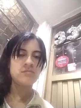 Snapshot of chloe_bunny chatting on October 2025 01:05:02 AM chloe bunny online show from October 2025 01:05:02 AM