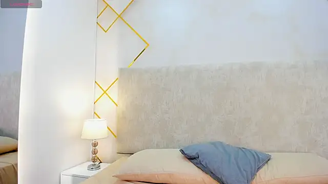 Martinaa Garcia online show from November 2025 08:01:02 PM