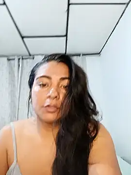 Snapshot of angie_velez1 chatting on November 2025 01:31:02 AM angie velez1 online show from November 2025 01:31:02 AM