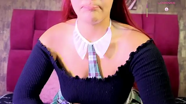 camila  bouzas online show from February 2026 12:15:02 PM