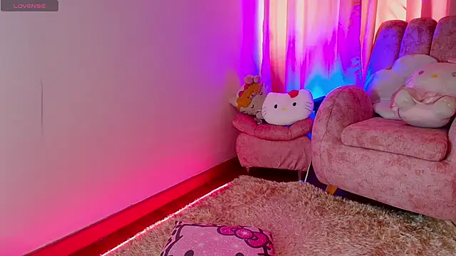 Lunaira Deep online show from November 2025 05:16:02 PM