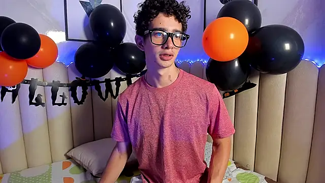 Sasha Blazes online show from October 2025 03:41:01 AM