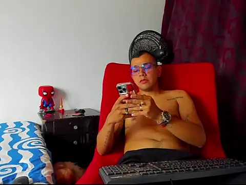 Snapshot of kelvin_276 chatting on October 2025 05:56:02 PM kelvin 276 online show from October 2025 05:56:02 PM