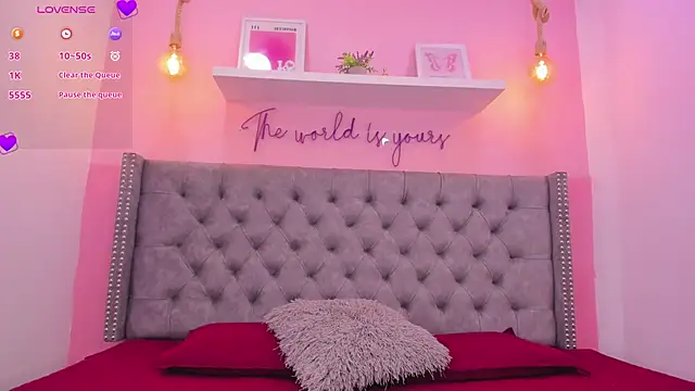 Sophiia 77 online show from March 2026 07:54:01 PM