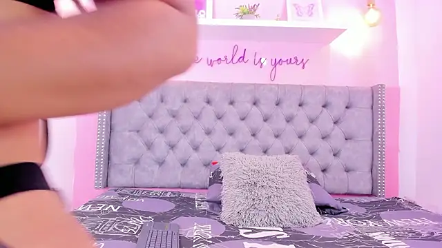 Sophiia 77 online show from February 2026 10:27:02 PM