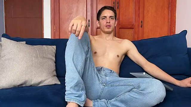 klauss top online show from November 2025 04:11:01 PM