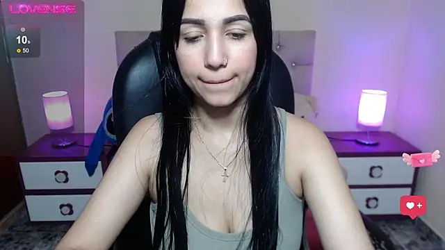 gabyy cute  online show from December 2025 09:27:01 PM