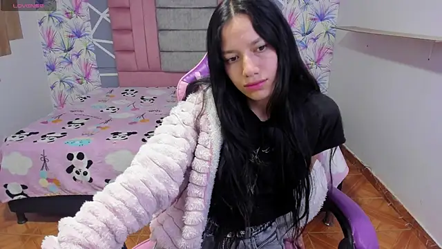 AdelaidaManson18 online show from January 2026 12:05:02 AM