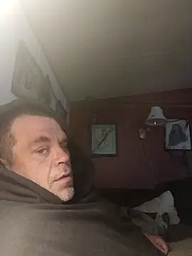 Snapshot of waynefitz chatting on October 2025 02:52:01 PM waynefitz online show from October 2025 02:52:01 PM