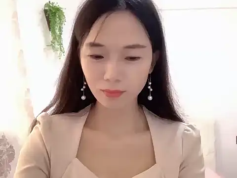 Snapshot of Keke-Baby170 chatting on November 2025 01:45:01 AM Keke-Baby170 online show from November 2025 01:45:01 AM