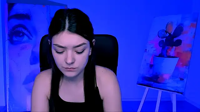 AnaSteisher online show from December 2025 01:10:01 PM