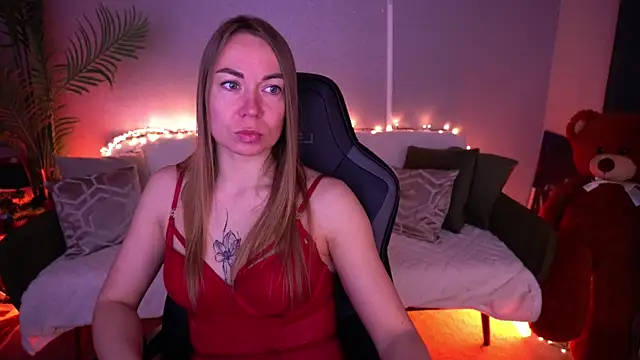 VixenMuse online show from April 2026 08:24:02 PM