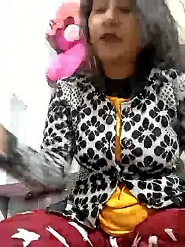 Snapshot of Vanshika1432 chatting on December 2025 06:49:02 AM Vanshika1432 online show from December 2025 06:49:02 AM