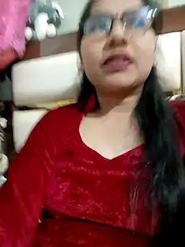 Vanshika1432 online show from November 2025 09:13:01 AM