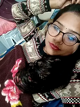 Vanshika1432 online show from November 2025 07:28:01 PM