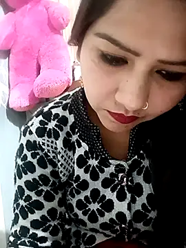 Snapshot of Vanshika1432 chatting on January 2026 06:09:01 AM Vanshika1432 online show from January 2026 06:09:01 AM