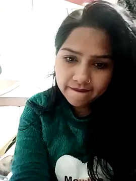 Vanshika1432 online show from December 2025 07:46:02 PM