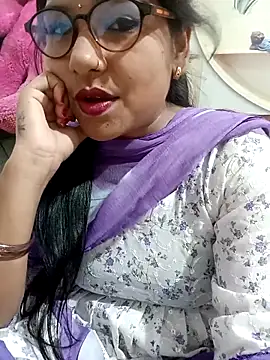 Vanshika1432 online show from October 2025 03:49:02 AM