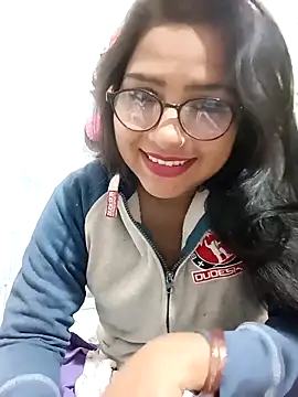 Vanshika1432 online show from November 2025 05:02:01 AM