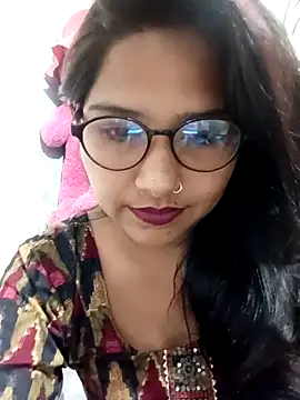 Vanshika1432 online show from October 2025 01:57:02 PM