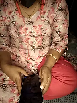 Priyanka-Khan online show from May 2026 06:38:01 PM