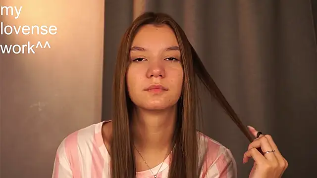 BrynnHolverson online show from October 2025 07:25:01 PM