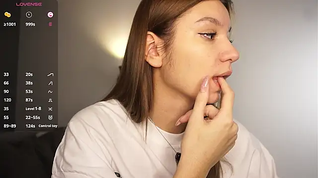 BrynnHolverson online show from January 2026 07:19:02 PM