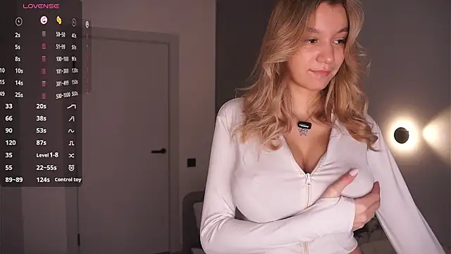 BrynnHolverson online show from March 2026 07:41:02 PM