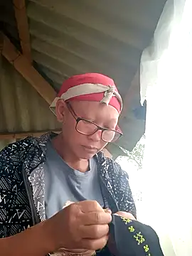 nui-show online show from November 2025 02:04:01 AM