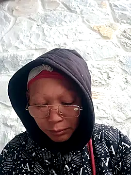 nui-show online show from December 2025 02:27:01 AM